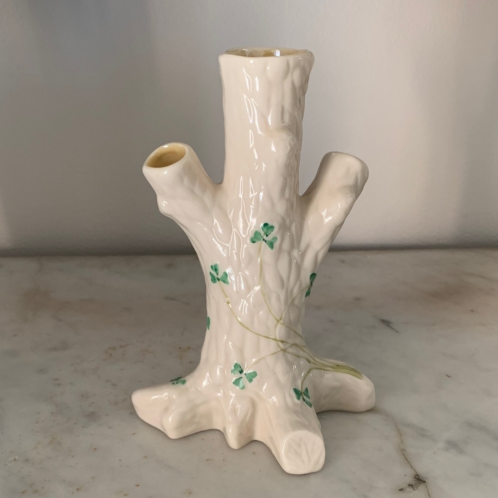 BELEEK authentic clover vase